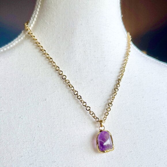 Jewelry - 3 For $25! Gold Tone Chain  w Purple Stone Necklace
